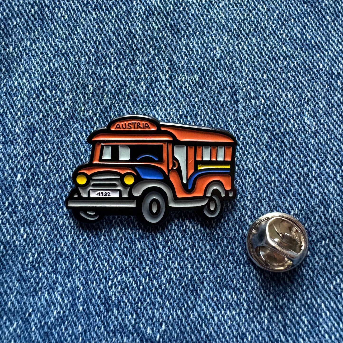 Jeepney Pin